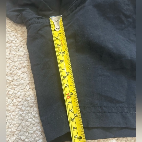Columbia Women’s Black Nylon Active Shorts. Size Small, 5.5” inseam. Quick Dry. - Picture 8 of 8